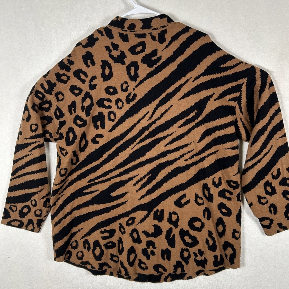 Ruby Rd. Soft Knit Shacket Women's 3XL Leopard Zebra Print Black Brown Gold Snap - Picture 6 of 7